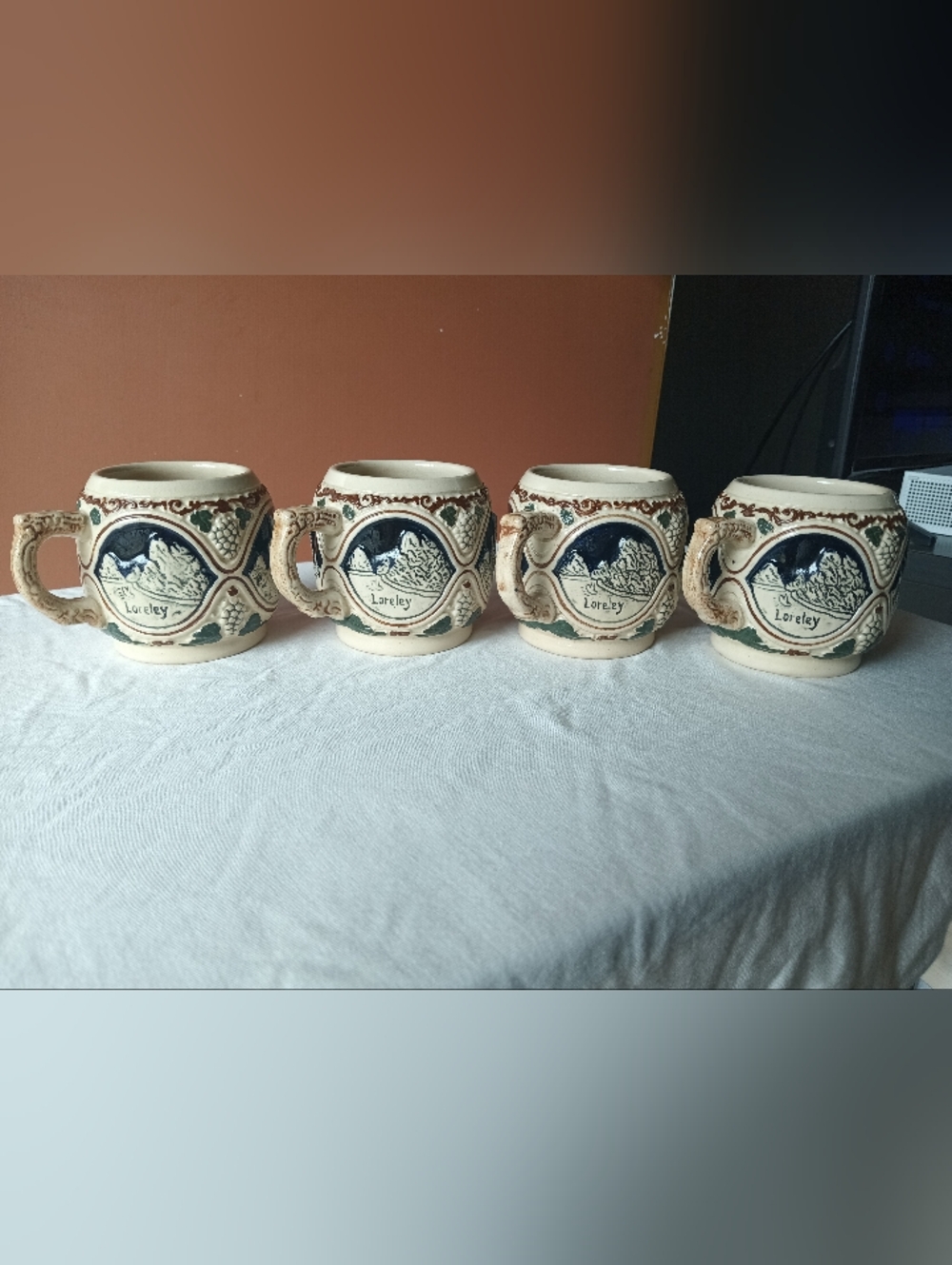 Set Of 4 Vintage German Stoneware Beer Stein Mugs in Cream & Navy - Picture 4 of 7